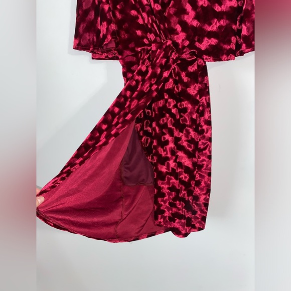 Lulu’s Mesmerize on the Prize Burgundy Velvet Wrap Dress - Picture 7 of 10
